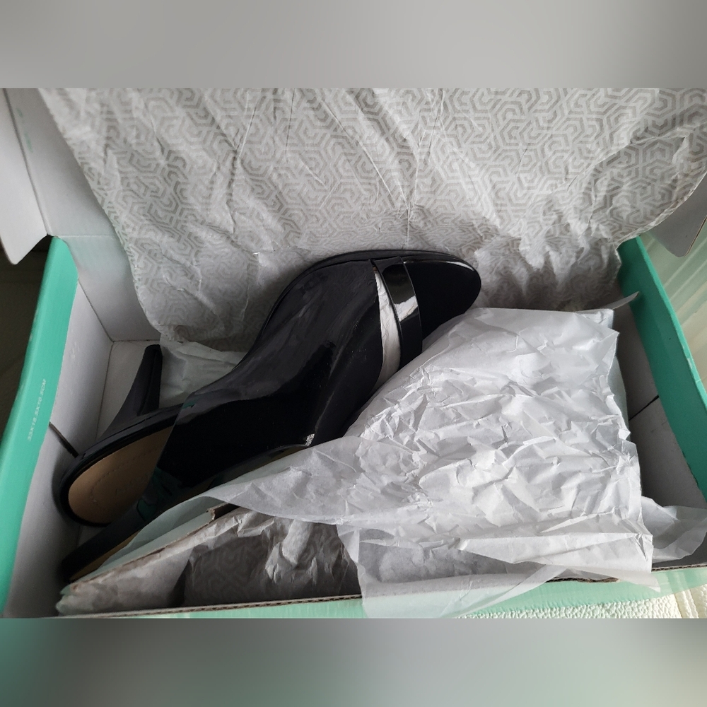 Andrew Geller | Theola Heels - Picture 2 of 3
